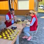 Dvikova prie šachmatų lentos